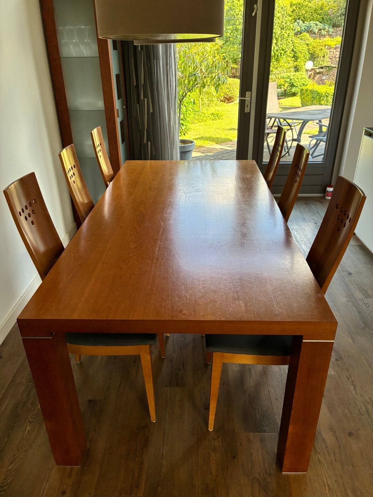 Eetkamertafel met 6 stoelen van kersenhout - Van Bennekom, Ophalen, Gebruikt, 6 tot 8 stoelen