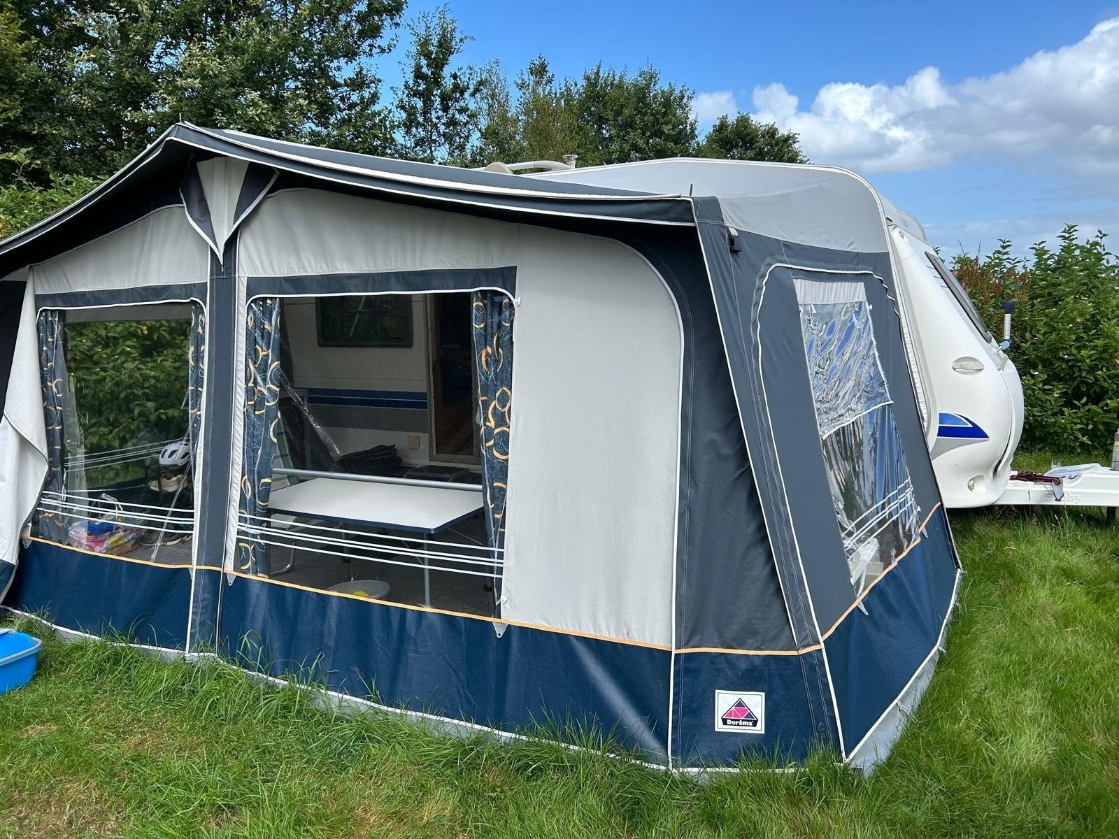 Hobby Excellent Easy 460 UFE 2006, Kachel, Rondzit, Hobby, Frans bed