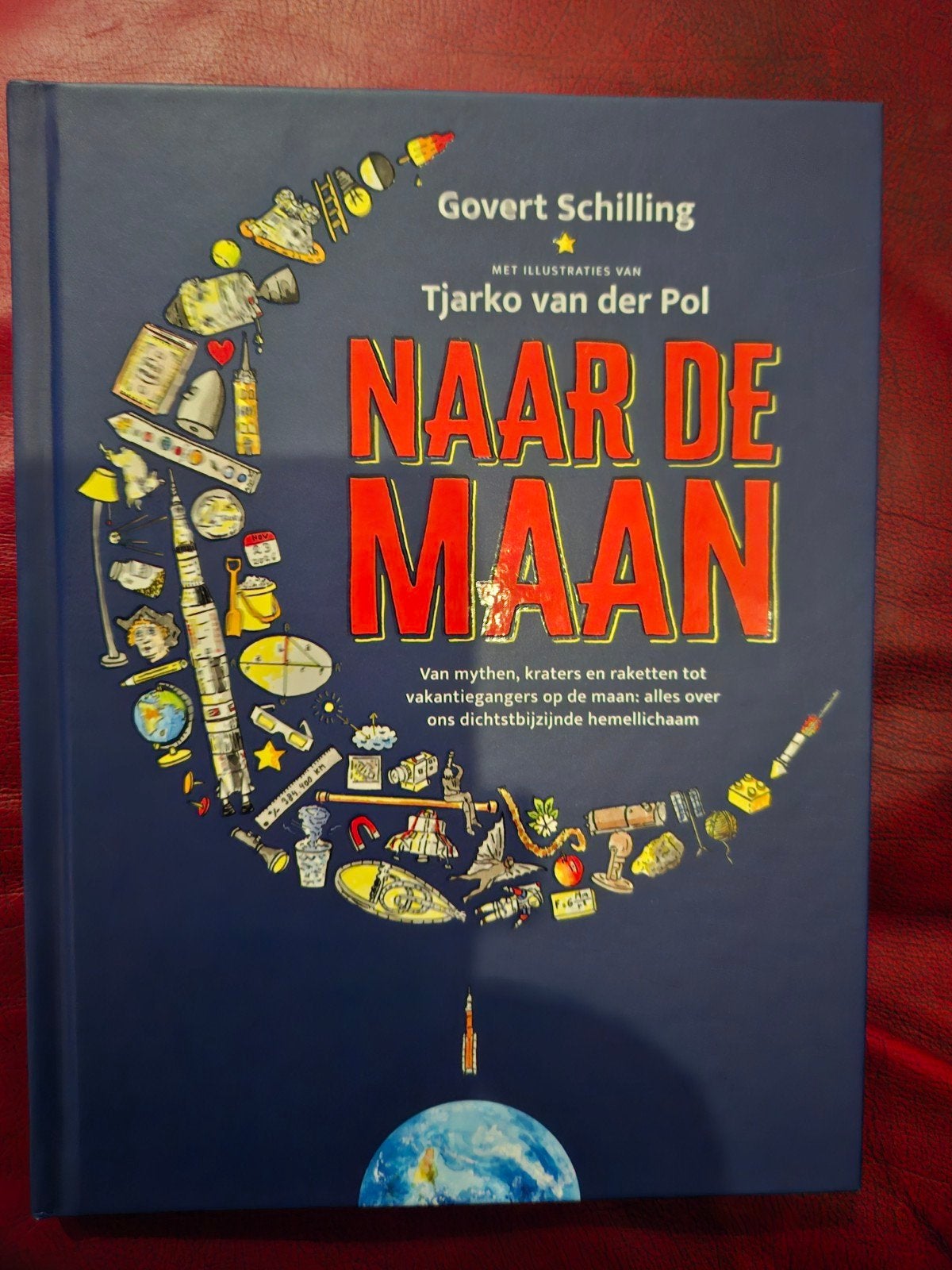 Naar de Maan - Govert Schilling (Geïllustreerd), Ophalen of Verzenden