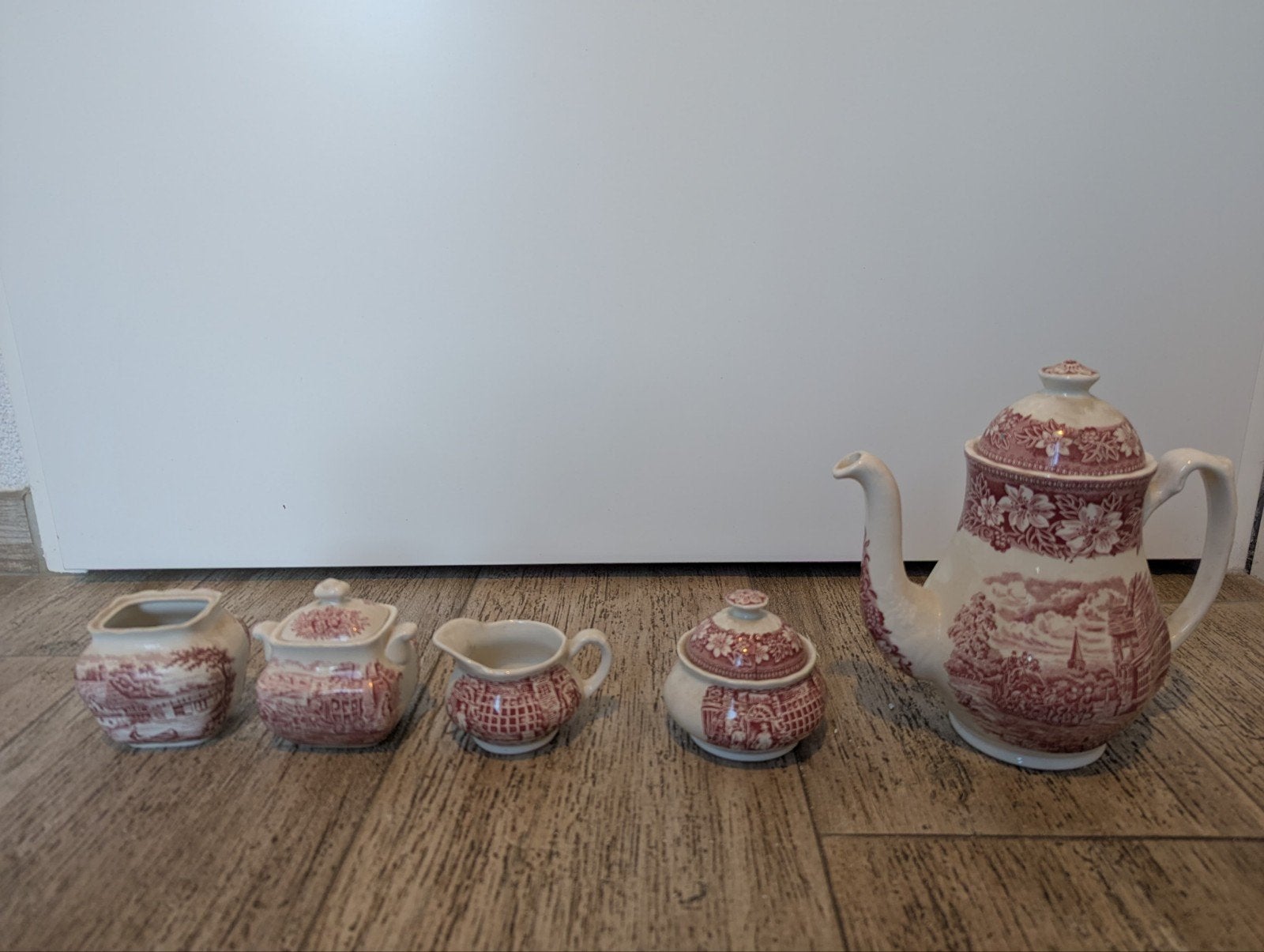 Royal Tudor Ware thee en koffieservies, Antiek en Kunst, Ophalen of Verzenden