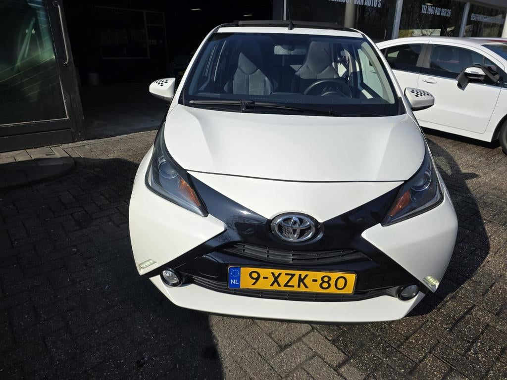 Toyota Aygo 1.0 VVT-i x-wave | 2E EIGENAAR | 12MND GARANTIE, Voorwielaandrijving, Euro 5, Gebruikt, 4 stoelen