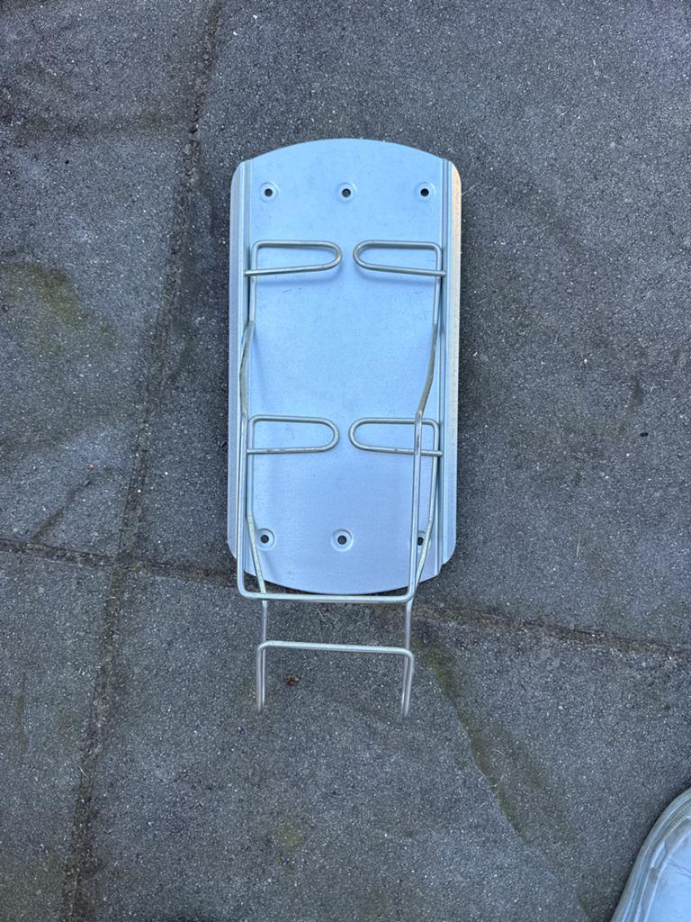 IKEA VARIERA Bordenrek - Verstelbaar en Praktisch, Ophalen, Gebruikt, Bordenrek, IKEA
