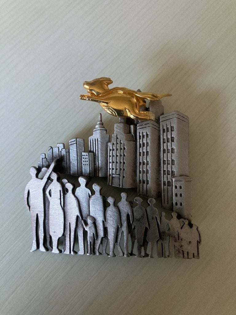 Pig in the sky broche, Overige materialen, 4 tot 7 cm, Ophalen of Verzenden, Zo goed als nieuw