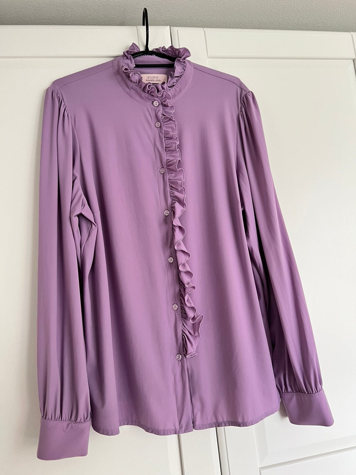 Studio anneloes idetta ruffle blouse L lila travelstof, Paars, Maat 42/44 (L), Ophalen of Verzenden, Zo goed als nieuw