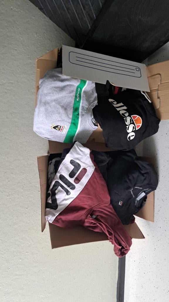 Mooie partij vintage kleding (o.a. Ellesse, Fila, O'Neills), Maat 38/40 (M), Overige kleuren, Ophalen of Verzenden, Gedragen