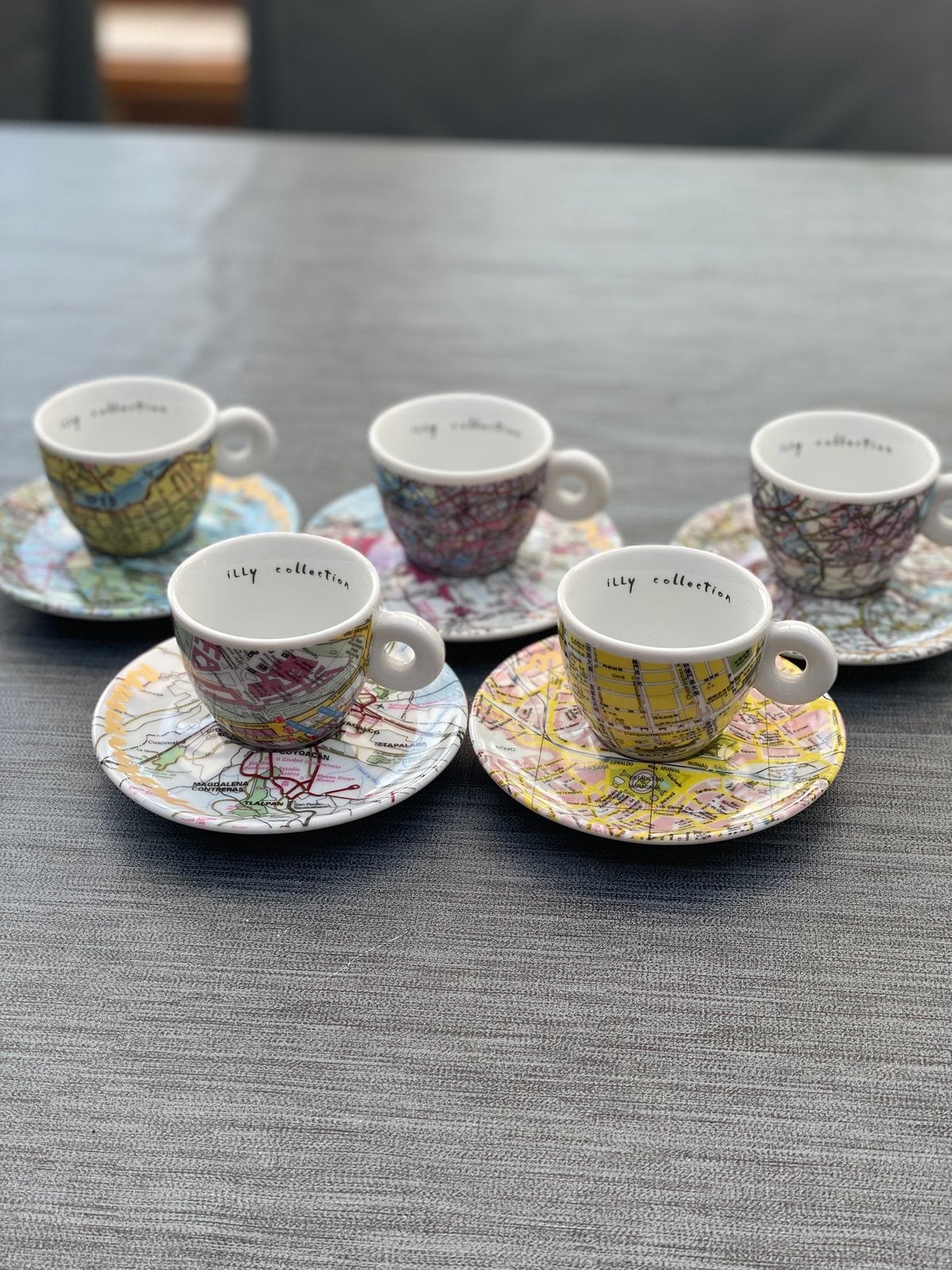 Illy collection 1998 Robert Rauschenberg, Ophalen of Verzenden, Glas, Overige stijlen, Kop(pen) en/of Schotel(s)