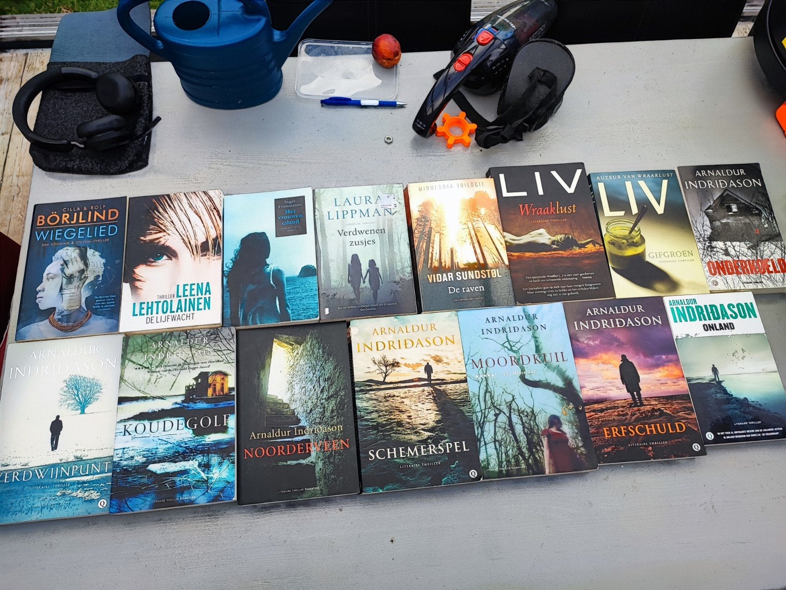 Grote collectie thrillers van diverse auteurs 15 titels, Boeken, Ophalen of Verzenden, Gelezen, Div. auteurs oa Arnaldur Indridason, Laura Lippman