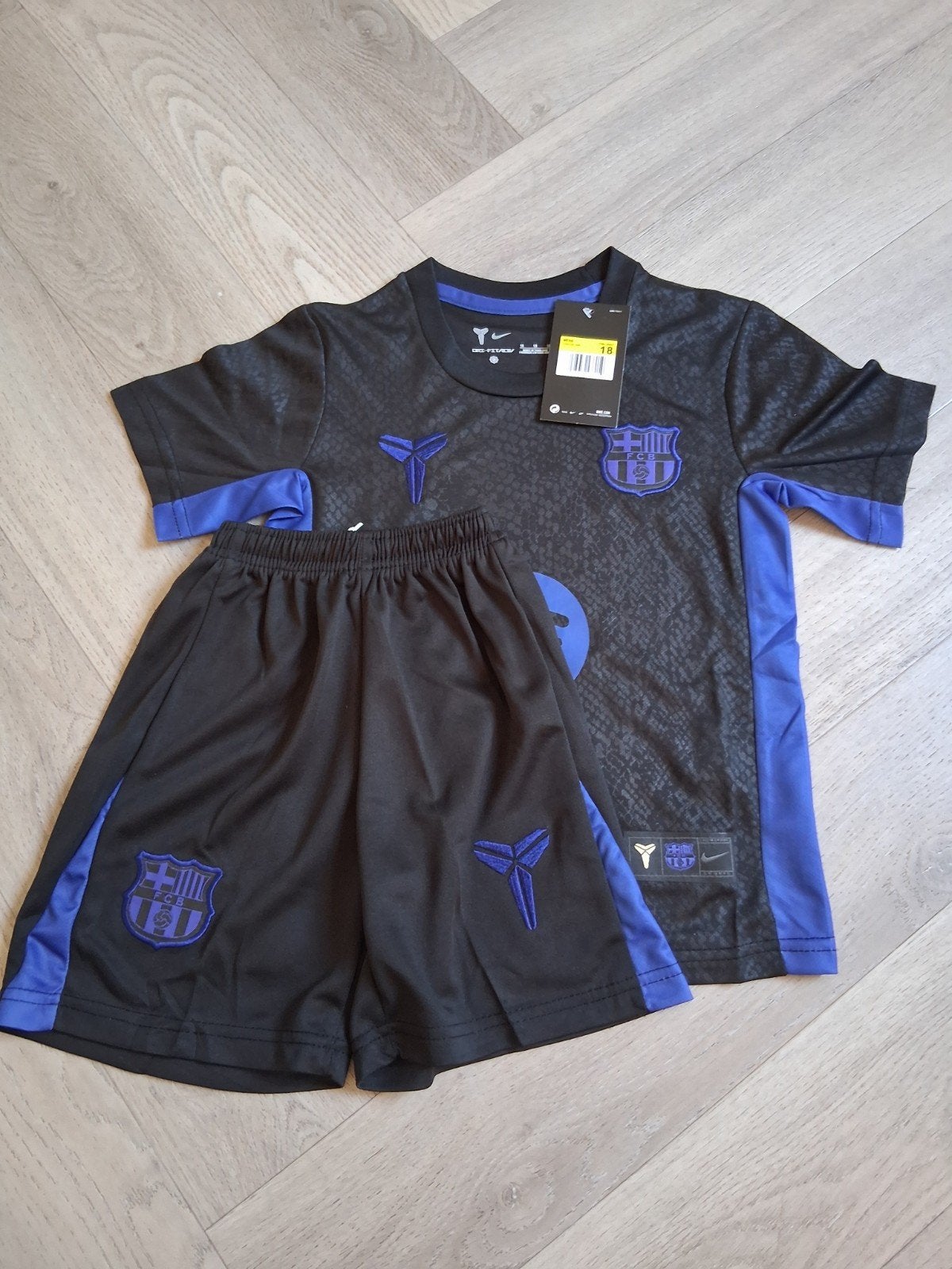 Voetbaltenue FC Barcelona, Verzenden, Nieuw, Jongen of Meisje, Sport- of Zwemkleding