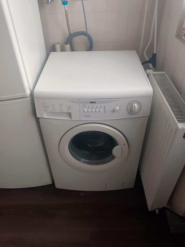 Zanussi wasmachine ZWG 3143 werkt goed., Ophalen, Gebruikt, Voorlader, 85 tot 90 cm