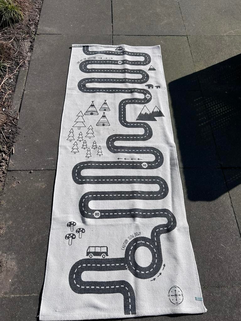 Vloerkleed / speelkleed autoweg OYOY, Kinderen en Baby's, Speelgoed | Speelkleden, Ophalen of Verzenden, Zo goed als nieuw