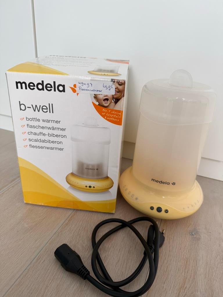 Medela B-Well Flessenwarmer - Ideaal voor Moedermelk, Ophalen, Zo goed als nieuw, Flessen- of potjesverwarmer