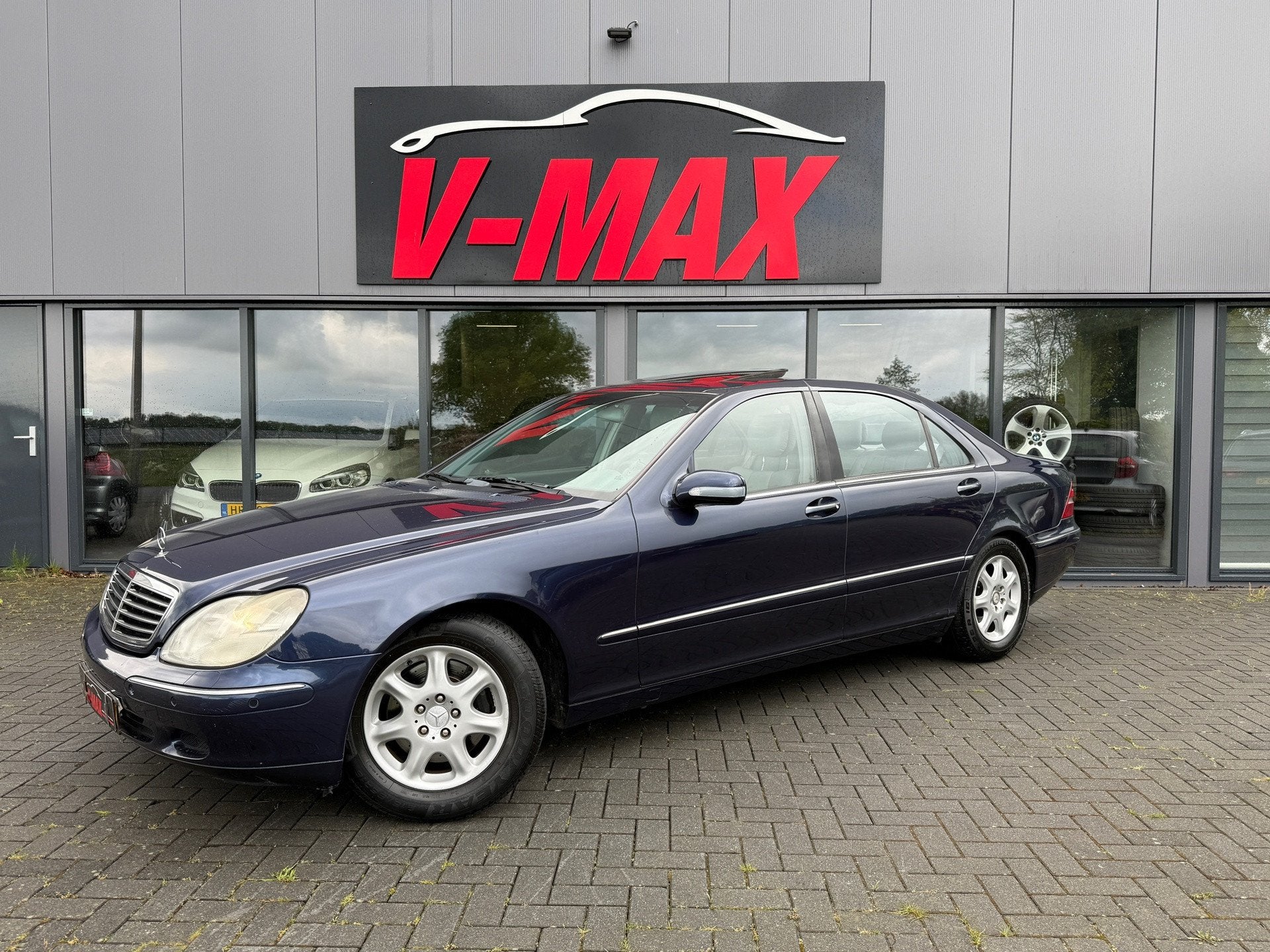 Mercedes-Benz S-klasse S500 Lang V8 NAP Dak Memory Softclose, Auto's, Mercedes-Benz, Achterwielaandrijving, Gebruikt, Traction-control