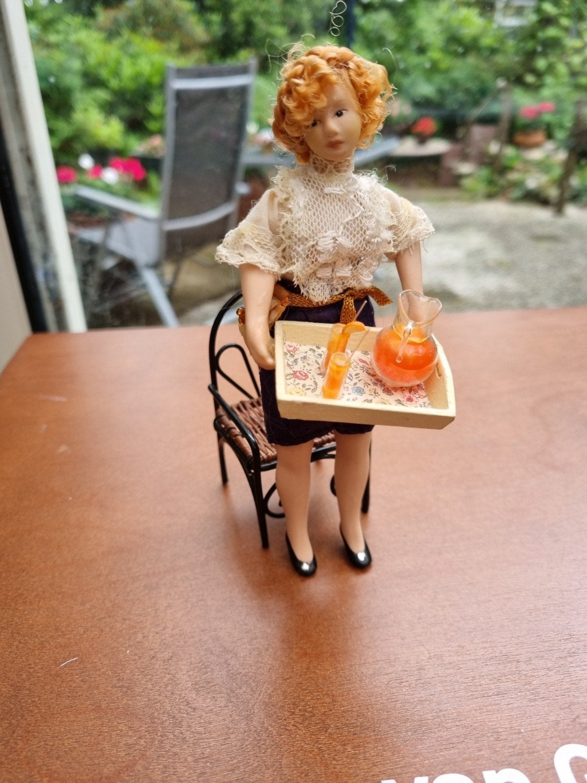 Super leuk popje voor poppenhuis 1.12, Verzamelen, Poppenhuizen en Toebehoren, Ophalen of Verzenden, Poppenhuis