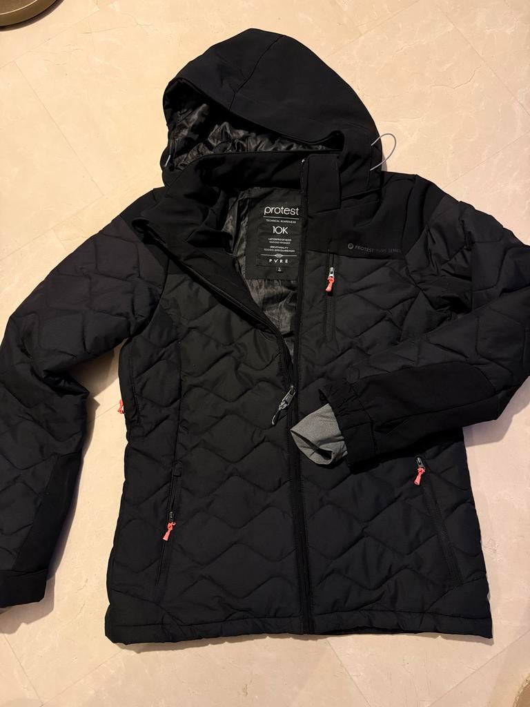 Protest dames ski-jas maat 40 - Zwart met roze accenten, Ophalen of Verzenden, Gedragen, Maat 38/40 (M), Jack