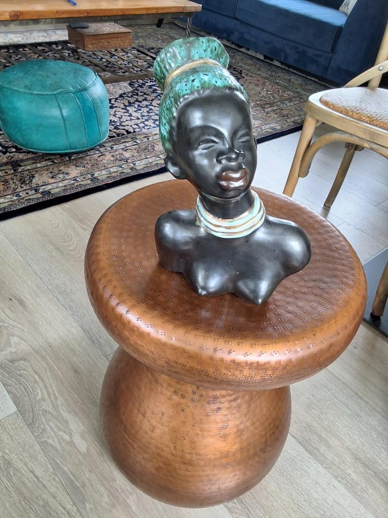 Beeldje Hongaarse keramist Margit Izsépy, Antiek en Kunst, Ophalen