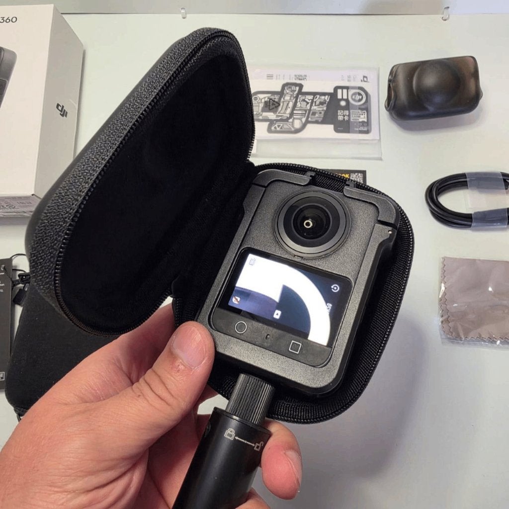 DJI Osmo 360 + Protection Kit and Invisible Selfie Stick, Ophalen of Verzenden, Zo goed als nieuw, Overige merken