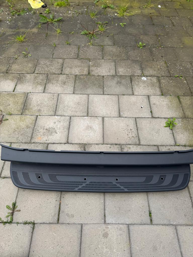 Originele Mercedes Sprinter 2018-2024 bumper met treeplank, Gebruikt, Mercedes-Benz, Ophalen of Verzenden, Achter