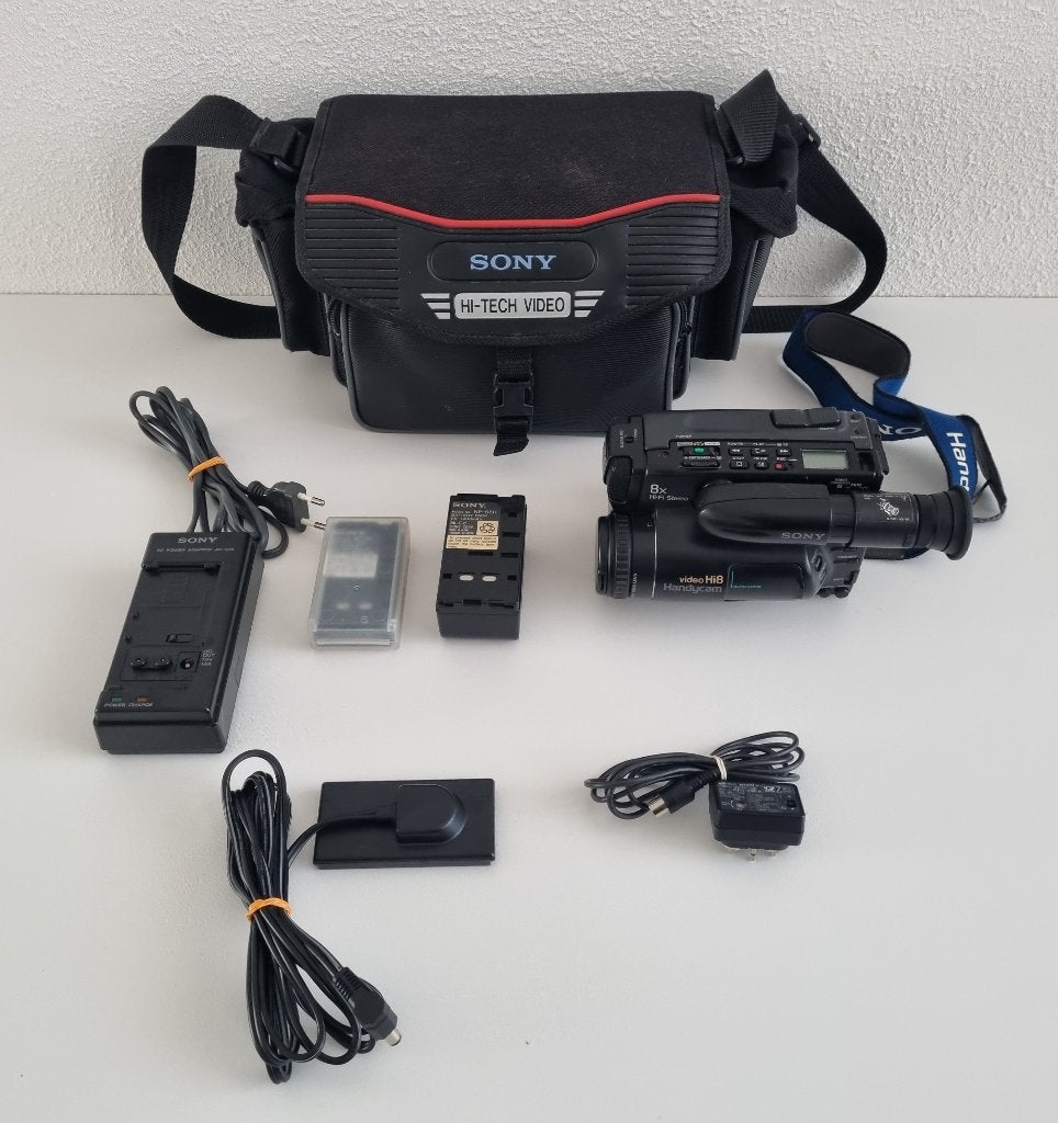 Sony CCD-TR705E Video 8 Hi8 Handycam Video Camera Camcorder, Ophalen of Verzenden, Hi 8, Camera