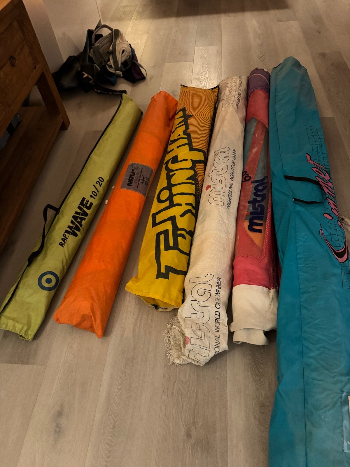 Diverse surfzeilen 4.0 - 6.0 m², Ophalen of Verzenden, Gebruikt, Zeil, Minder dan 3.5 m²