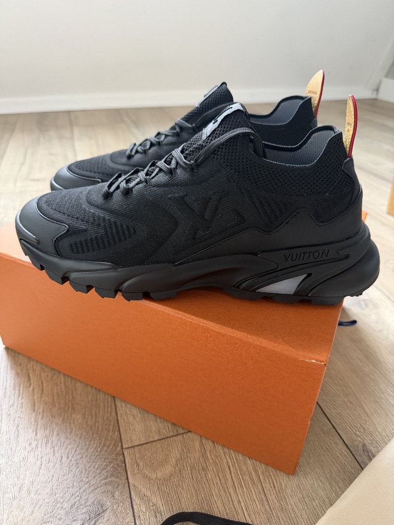 LV Tatic Knit Sneaker Black, Zwart, Nieuw, Ophalen of Verzenden, Sneakers of Gympen