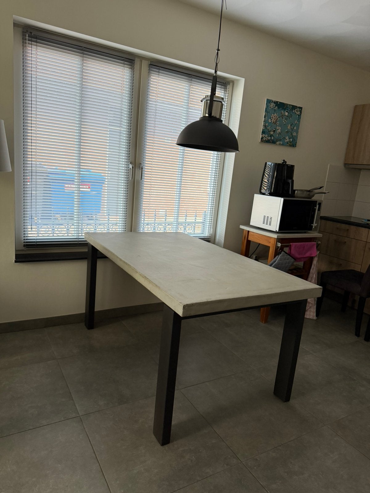 Xooon eettafel betonlook, Ophalen, Overige materialen, 50 tot 100 cm, Zo goed als nieuw