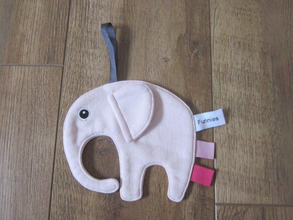 Funnies zachte knuffel label - speendoek roze olifant nieuw, Overige merken, Overige karakters, Nieuw, Ophalen of Verzenden