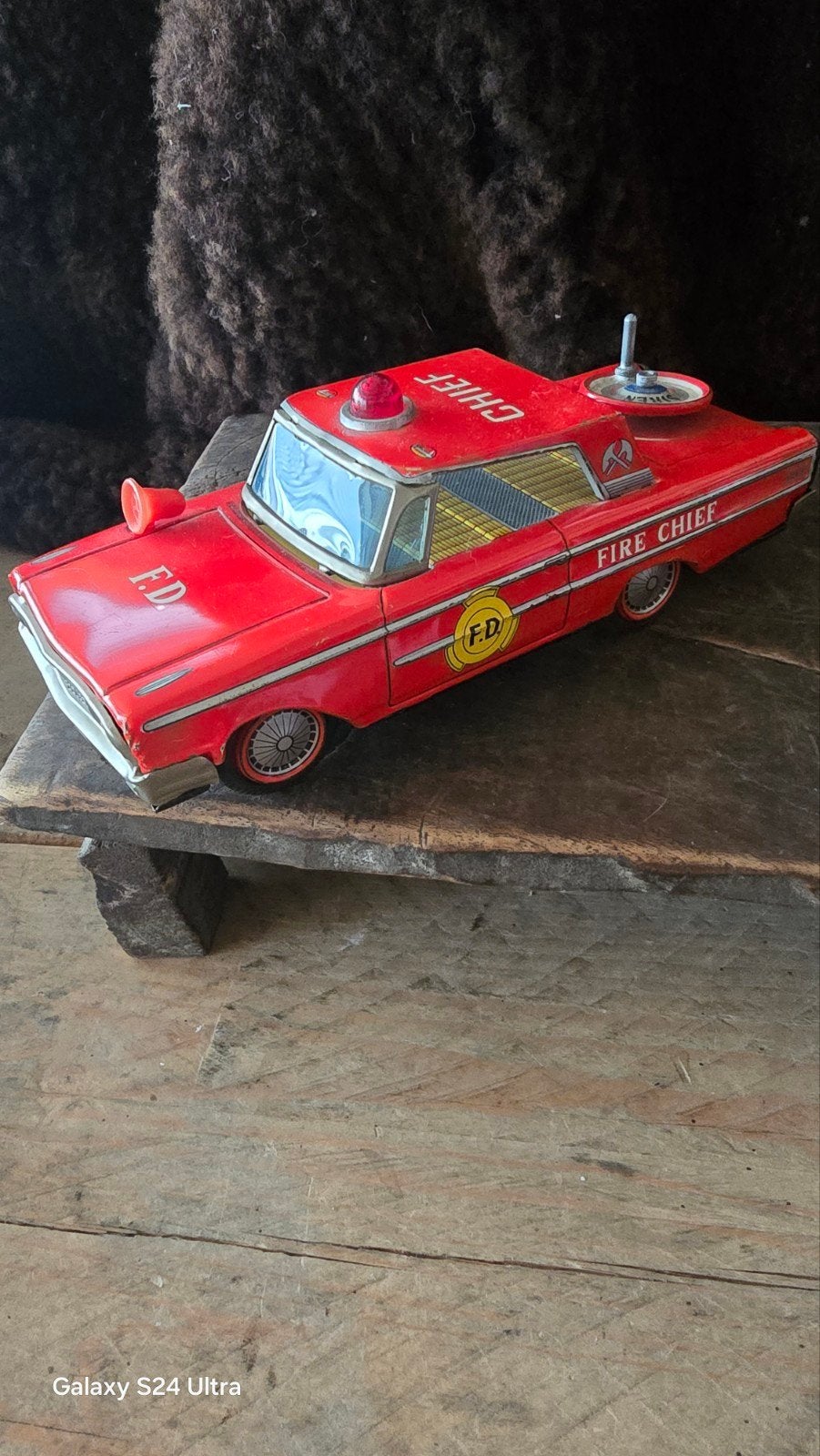 98 a > Fire Chief auto Blikken Antieke., Antiek en Kunst, Antiek | Speelgoed, Ophalen of Verzenden