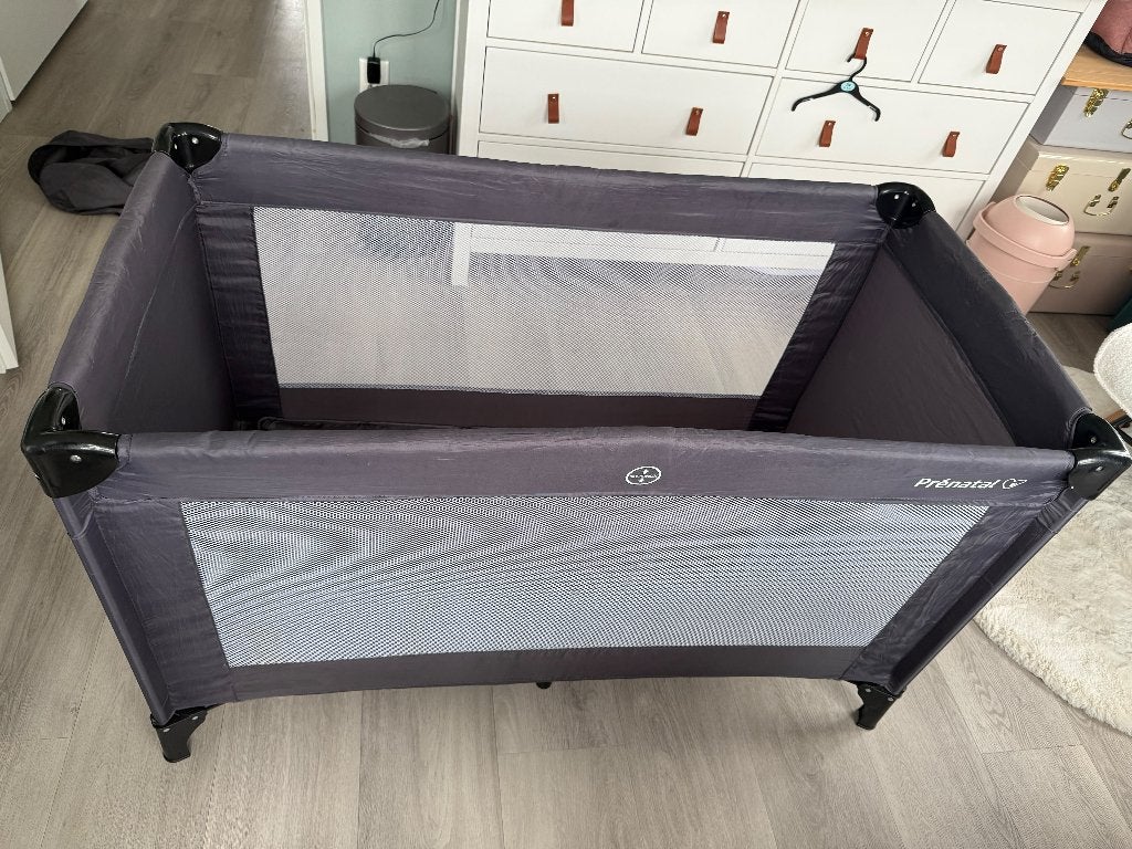 Prénatal campingbed / reisbed incl. extra matras + draagtas, Ophalen, Gebruikt, Reisbedje
