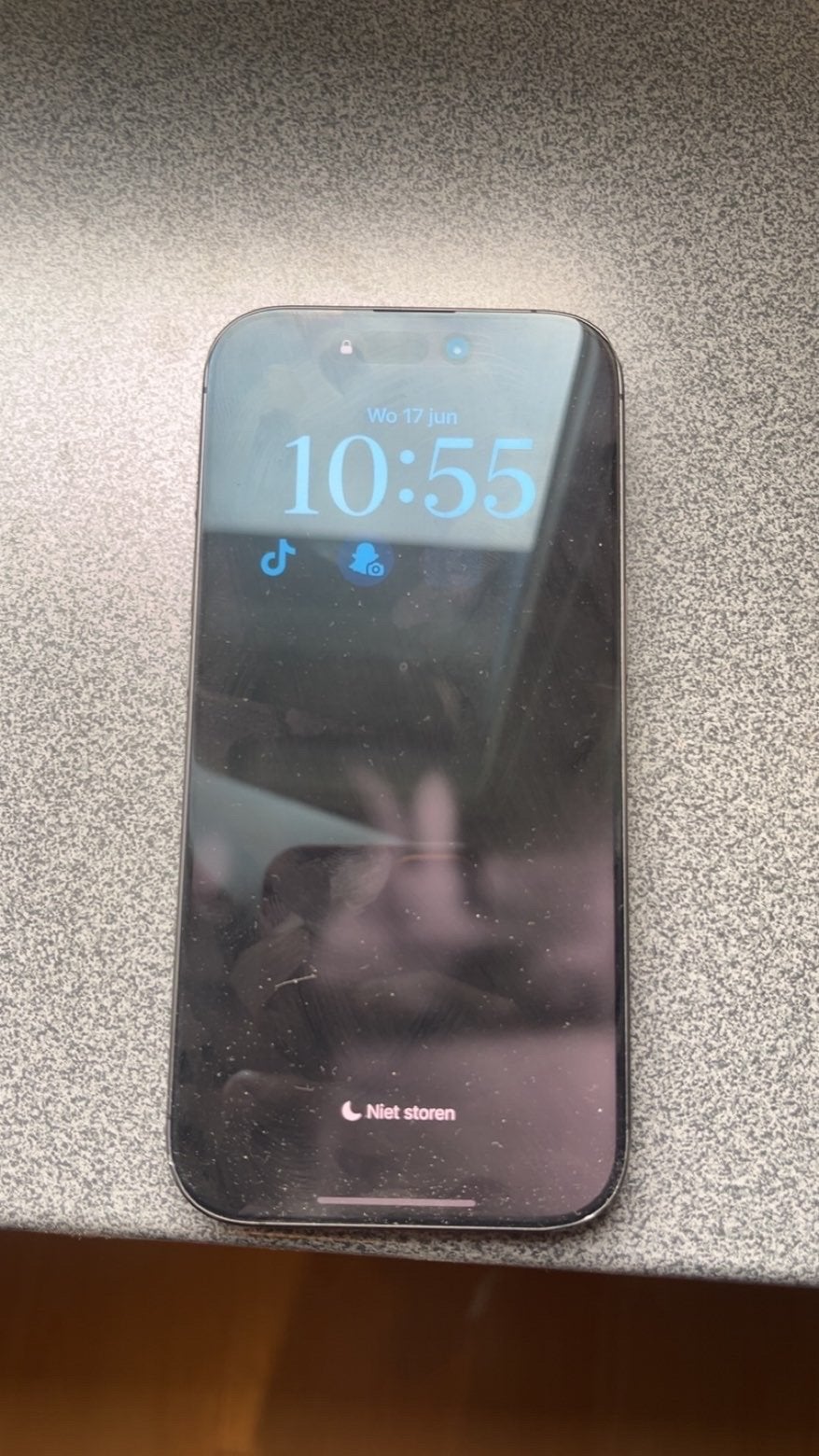 iPhone 17  - Lichte Gebruikerssporen, Originele Doos, Zwart, Ophalen of Verzenden, Zo goed als nieuw, 64 GB