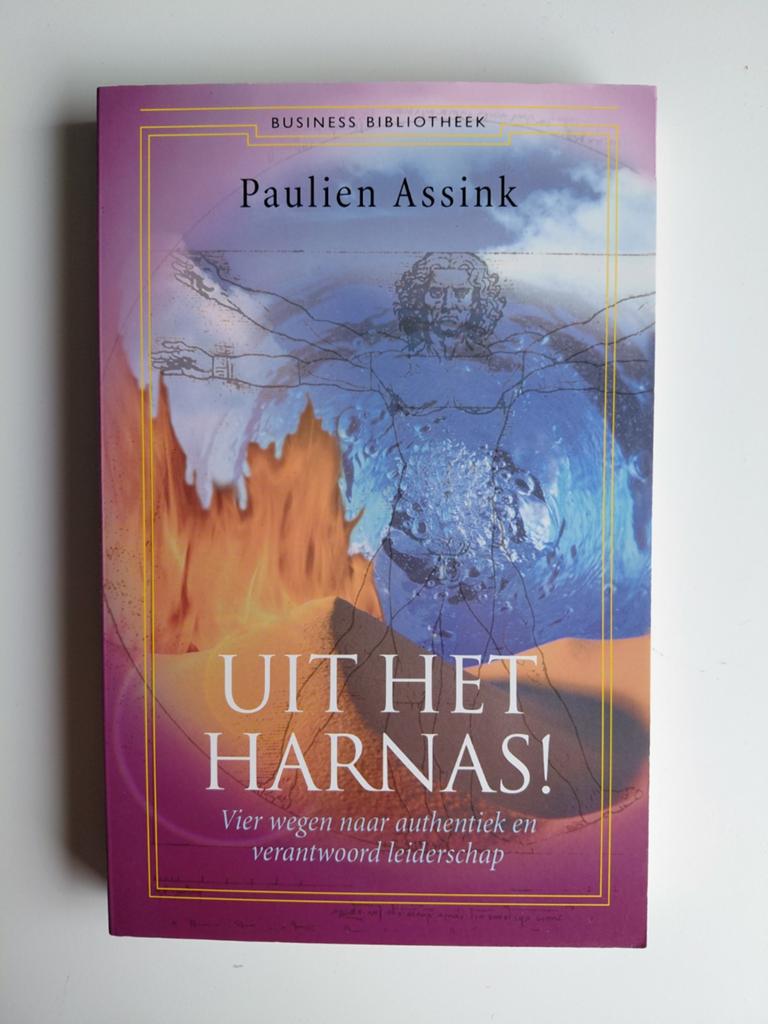 Paulien Assink - Uit het harnas!., Ophalen of Verzenden, Zo goed als nieuw, Paulien Assink