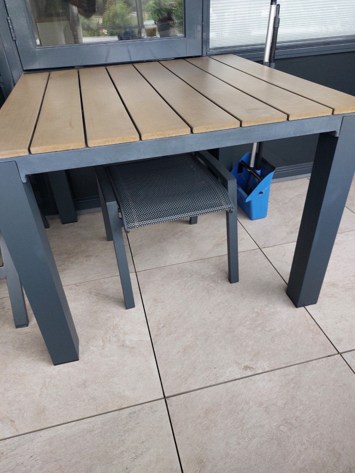 Vierkante tuintafel met houtlook blad, Tuin en Terras, Tuintafels, Ophalen of Verzenden
