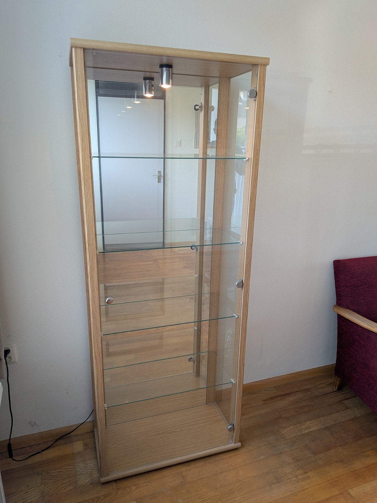 Glazen vitrinekast met verlichting (Eiken - 69x180x34 cm), Huis en Inrichting, Kasten | Vitrinekasten, Ophalen, Zo goed als nieuw