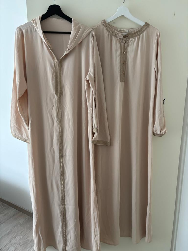 Tweedelige Marokkaanse Jurk - Elegant & Stijlvol, Kleding | Dames, Jurken, Zo goed als nieuw, Maat 38/40 (M), Beige, Onder de knie
