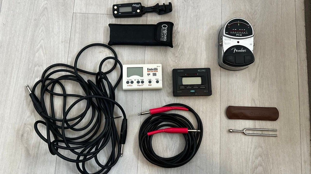 Gitaar accessoires pakket – tuners, kabels, capo, stemvork, Ophalen of Verzenden, Gebruikt, Akoestische gitaar