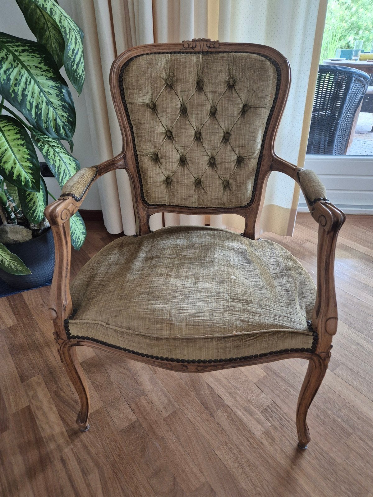 Antieke Louis XV stijl fauteuil, Ophalen