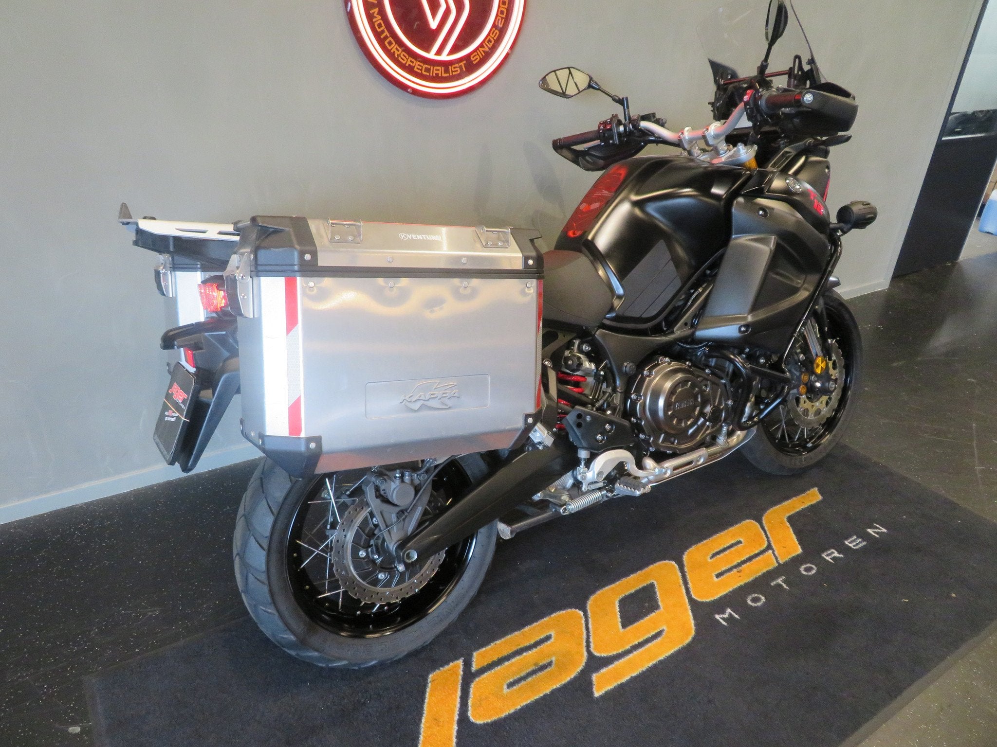Yamaha TENERE 1200 SUPER TENERE BLACK (bj 2019), Motoren, Motoren | Yamaha, Bedrijf, 1753 cc, Toermotor