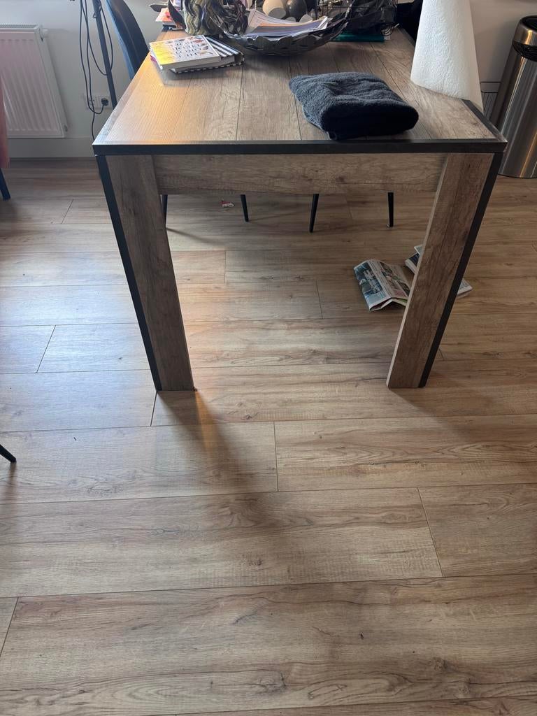 Houten eettafel met zwart frame, Ophalen, Gebruikt, 100 tot 150 cm, 50 tot 100 cm