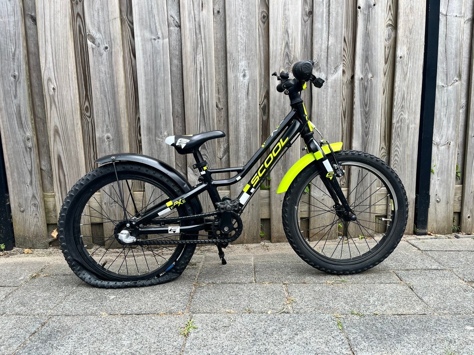 Stoere 18-inch Scool kinderfiets, Fietsen en Brommers, Ophalen, Gebruikt, Terugtraprem, 16 tot 20 inch
