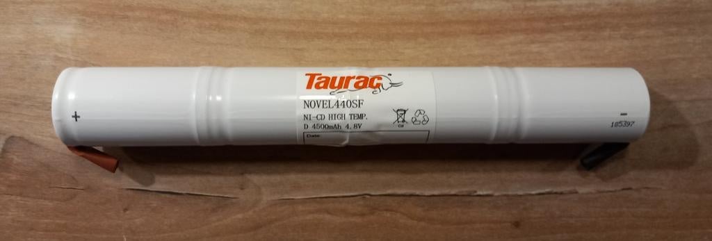 Accu's Taurac 14 stuks voor noodverlichting, Ophalen