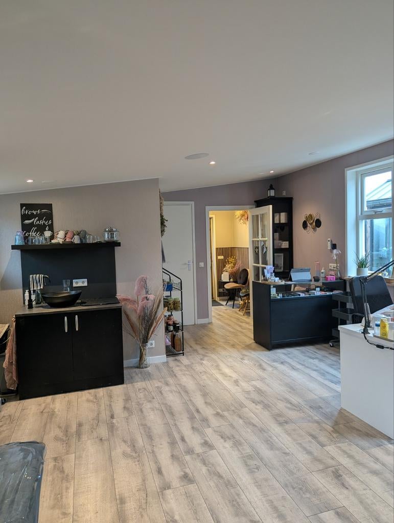 Stoelverhuur Nagelstudio/Schoonheidssalon, Ophalen of Verzenden