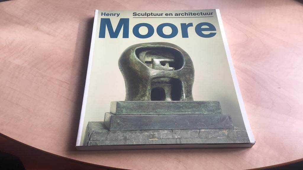 J. van Adrichem - Henry Moore Sculptuur en architectuur, Boeken, Ophalen of Verzenden, Zo goed als nieuw, J. van Adrichem; S. Eustace; A. Feldman Bennet