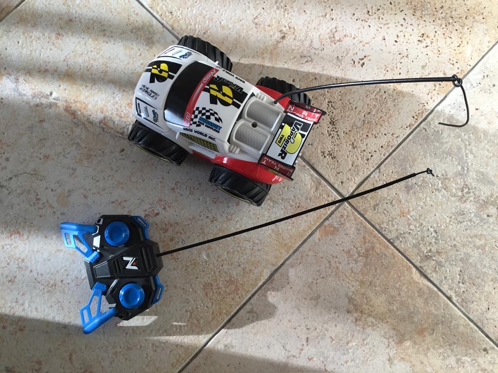 Nikko Radiografische Bestuurbare Auto, Hobby en Vrije tijd, Modelbouw | Radiografisch | Auto's, Elektro, Auto offroad, Ophalen of Verzenden