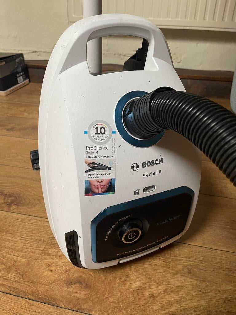 Bosch ProSilence Stofzuiger - Krachtig & Stil, Ophalen, Gebruikt, Stofzak, Minder dan 1200 watt