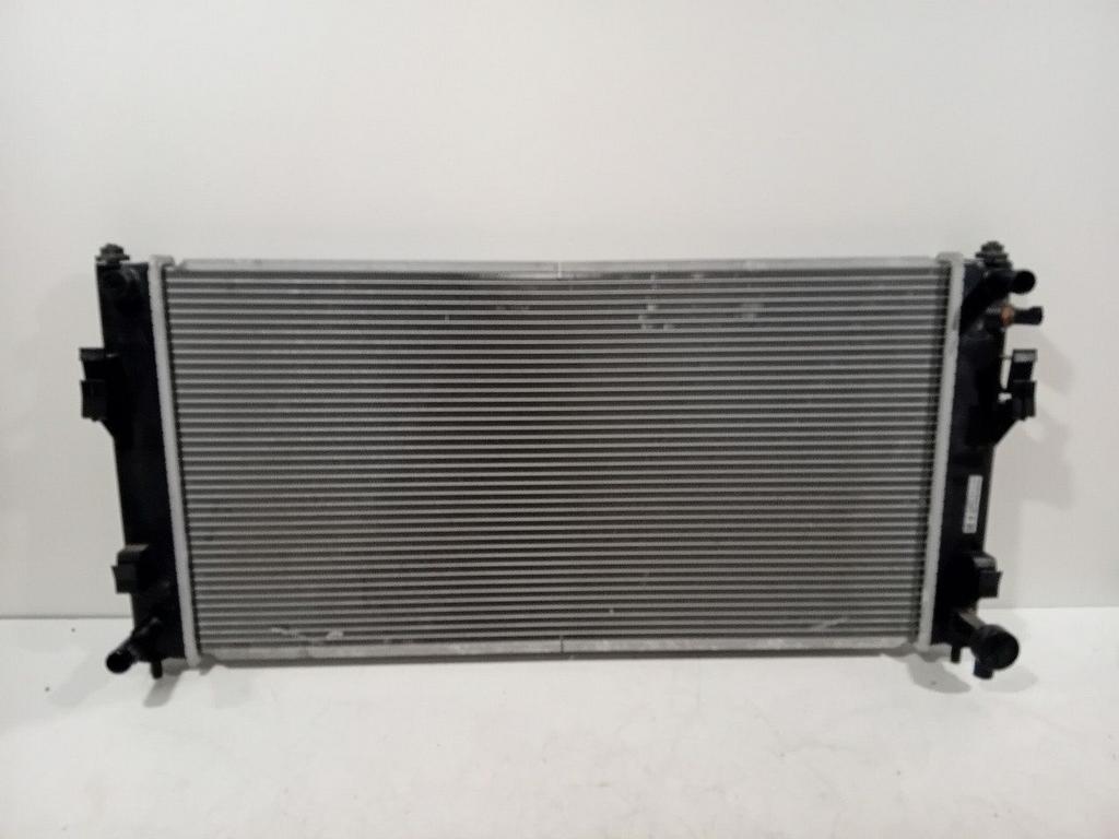 Radiateur Nissan Leaf, Auto-onderdelen, Onderdelen@venauto.nl, Van der Ven Autorecycling B.V., Gebruikt, Ettenseweg 76, 4706 PB Roosendaal, The Netherlands