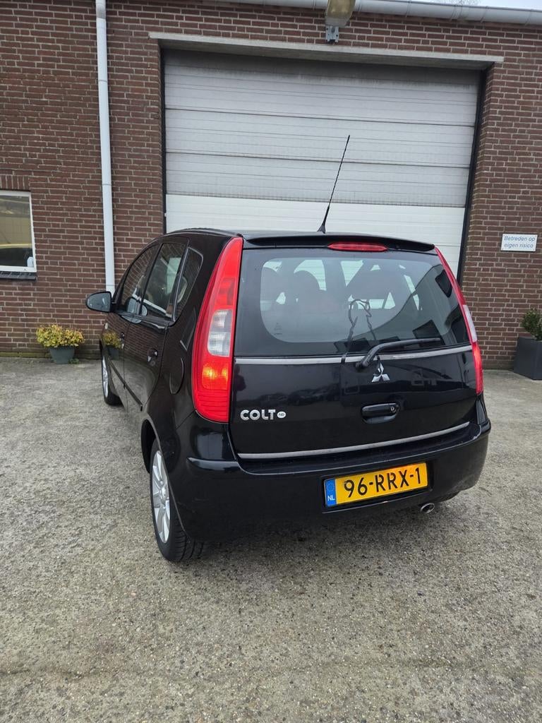 Mitsubishi 2006 nieuwe apk 13.12v airco, Auto's, 945 kg, Stof, 31 €/maand, 95 pk