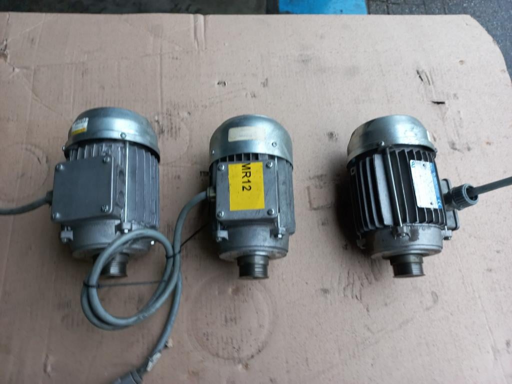 6x Partij Elektromotor 0.16 kw 1030 owm As 11 mm, Ophalen of Verzenden, Elektromotor, Minder dan 1400 rpm