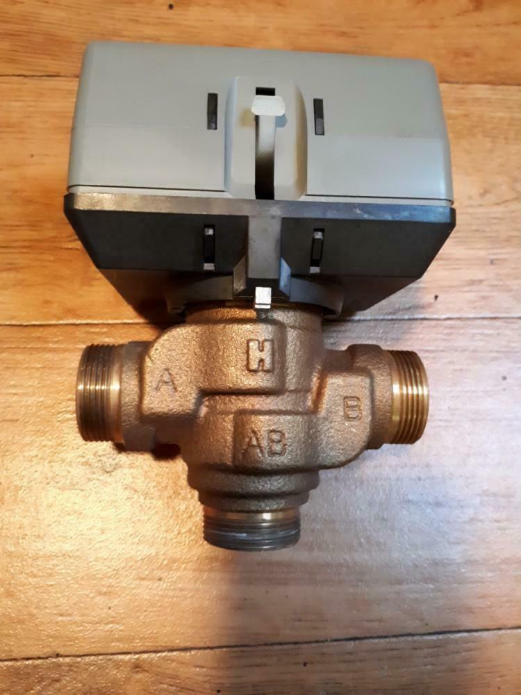 Nefit ecomline driewegklep & honeywell VC8010-12 motor, Doe-het-zelf en Verbouw, Gebruikt, Minder dan 30 cm, Verzenden, Cv-ketel of Combi-ketel