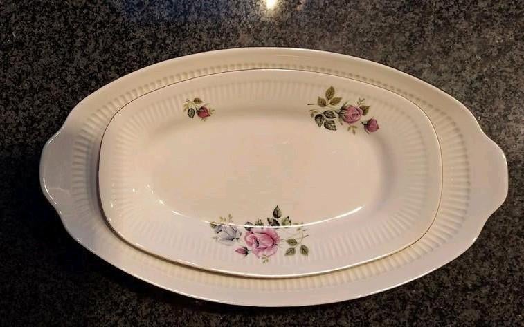 Jarolina Polen 3 Schalen Set met Rozen, Porselein of Keramiek, Schaal, Ophalen of Verzenden, Zo goed als nieuw