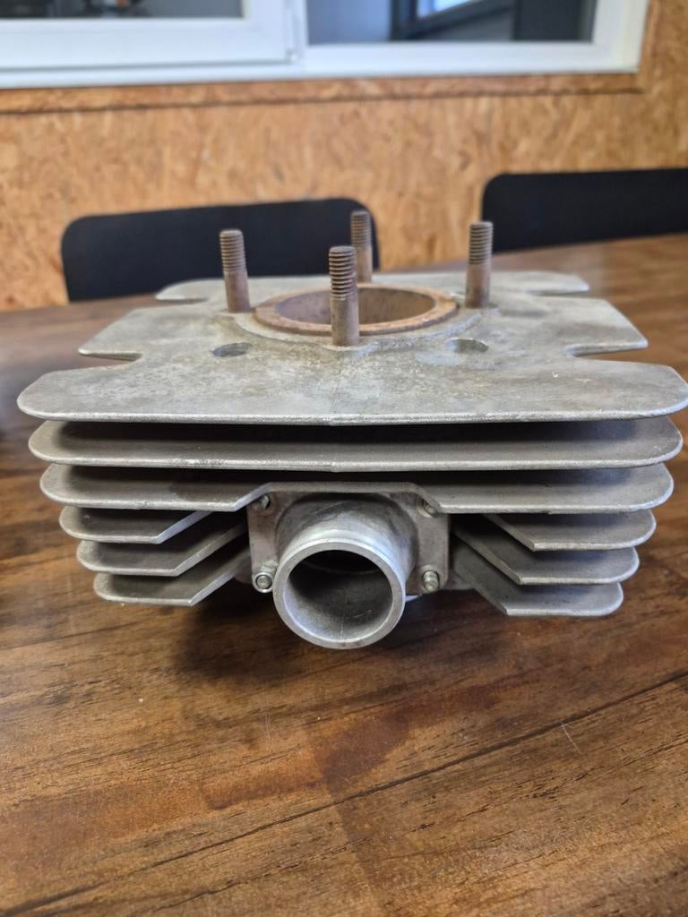 Nieuwe 250 cc cilinder moto villa, Motoren, Onderdelen | Oldtimers, Ophalen of Verzenden, Nieuw