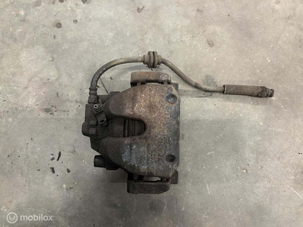 Remklauw linksvoor Opel Corsa E 1.3 CDTI ('15-'19) 95517022, Gebruikt, Opel Automobile GMBH, Opel.klantenservice.nl@opel.com, Opel